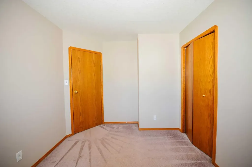 55 Edgewood Drive Camrose AB T4V 4Z3