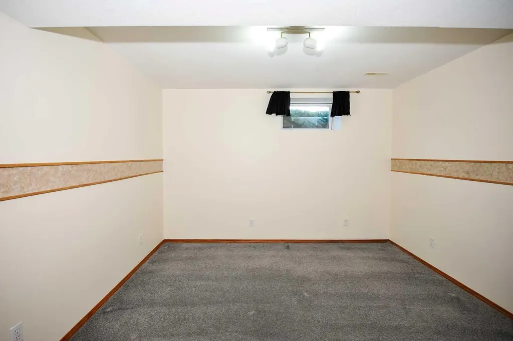55 Edgewood Drive Camrose AB T4V 4Z3