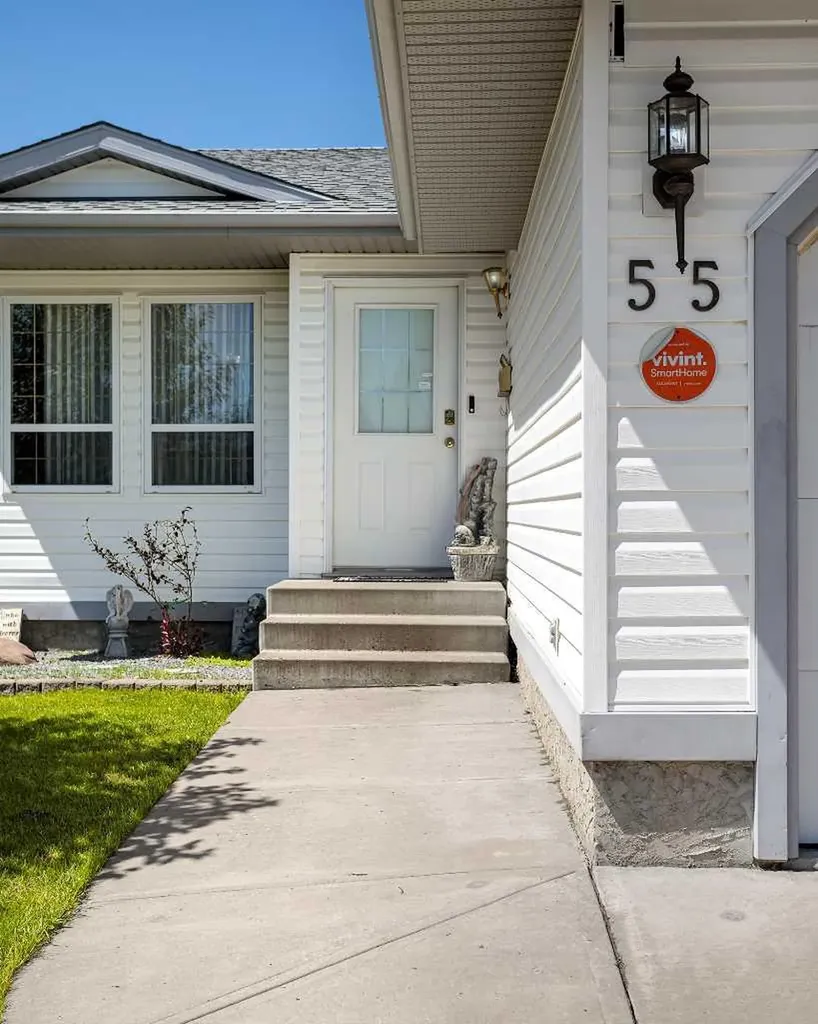 55 Edgewood Drive Camrose AB T4V 4Z3