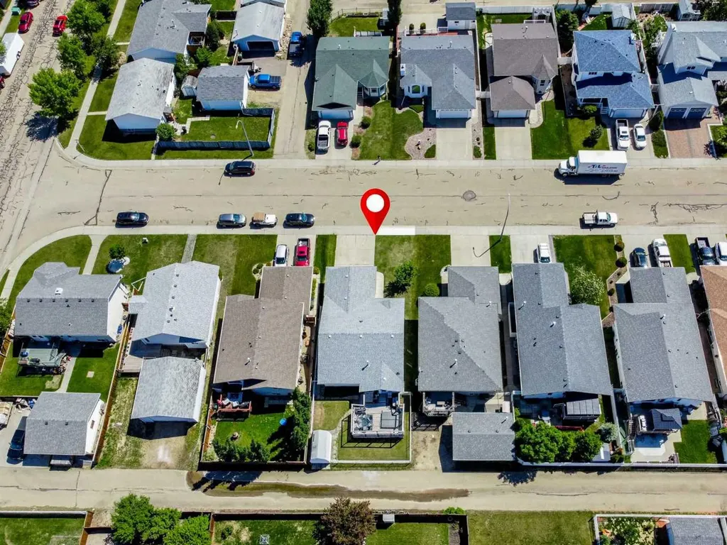 55 Edgewood Drive Camrose AB T4V 4Z3