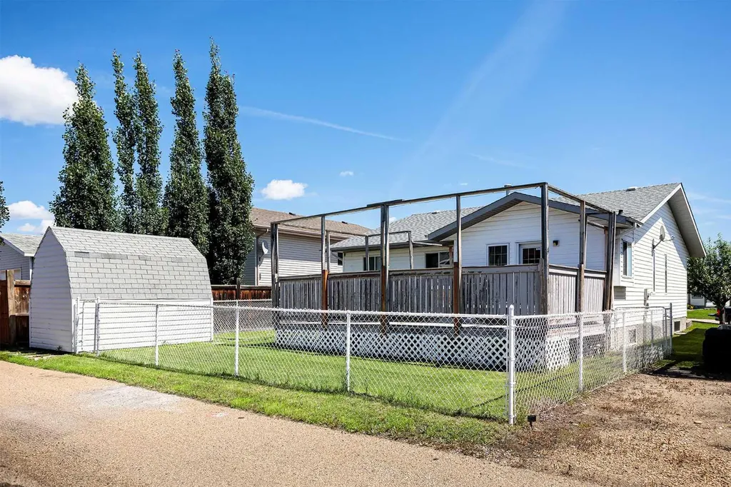 55 Edgewood Drive Camrose AB T4V 4Z3