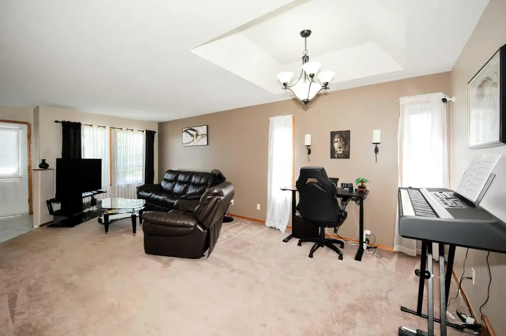 55 Edgewood Drive Camrose AB T4V 4Z3