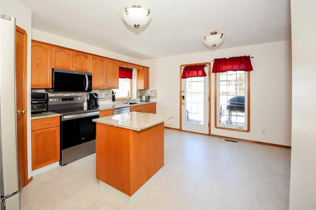 55 Edgewood Drive Camrose AB T4V 4Z3