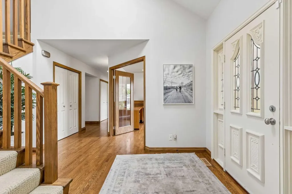 65 Woodpath Terrace SW Calgary AB T2W 5Z5