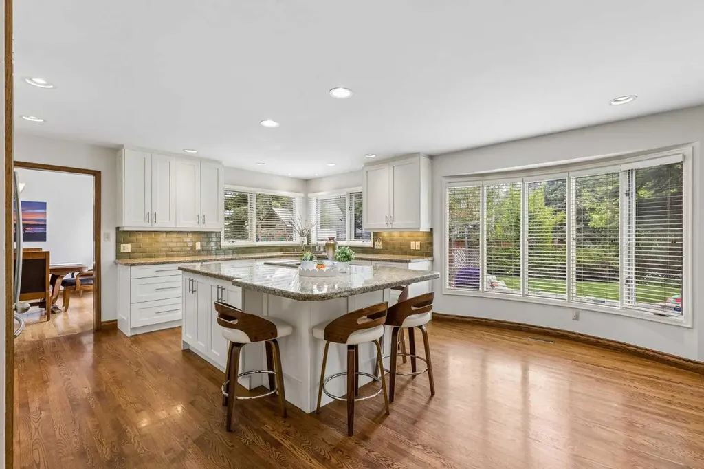 65 Woodpath Terrace SW Calgary AB T2W 5Z5