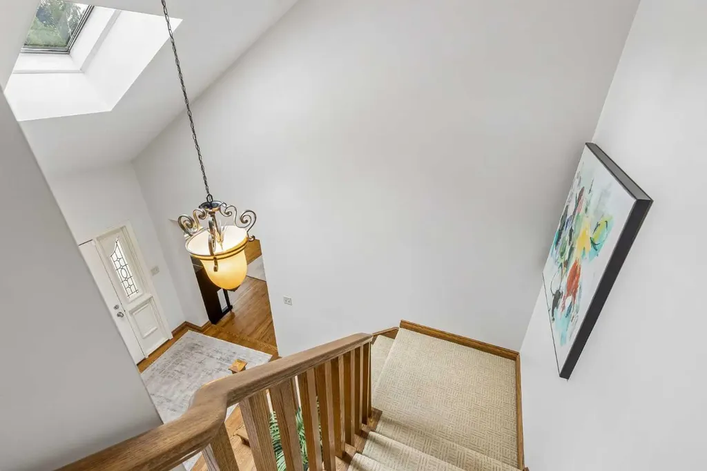 65 Woodpath Terrace SW Calgary AB T2W 5Z5