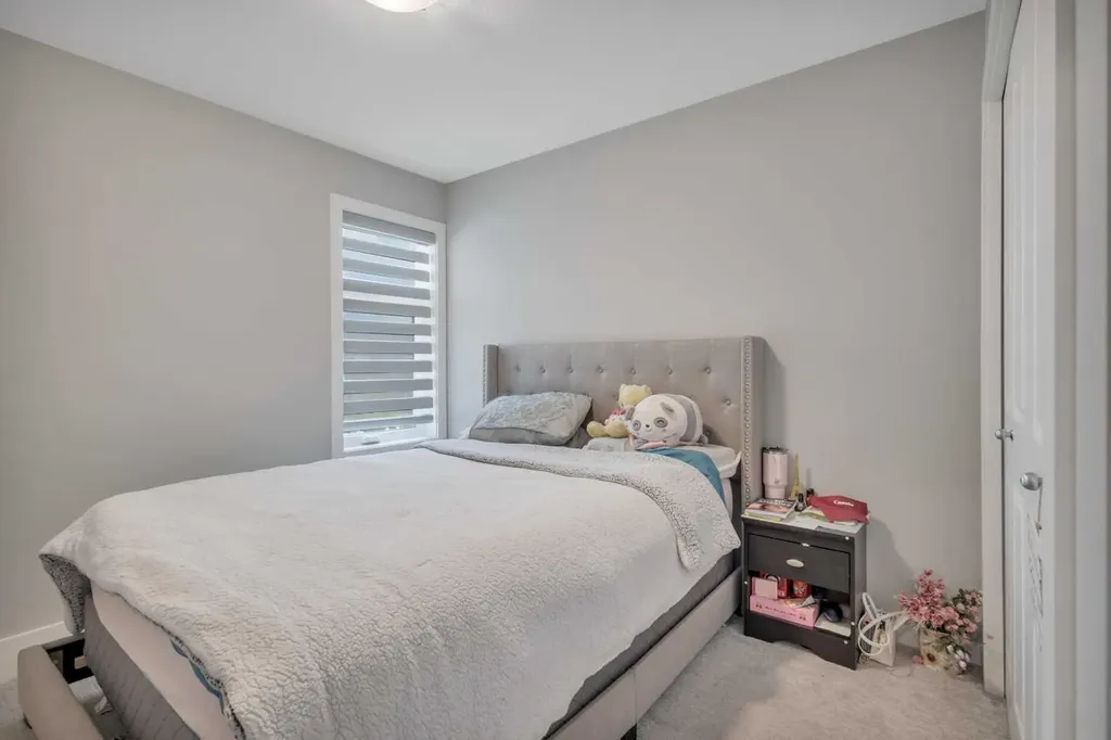93 Memorial Parkway Rural Red Deer County AB T4E 3C5