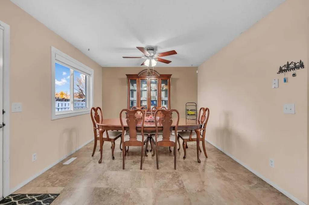 131 Coral Springs Circle NE Calgary AB T3J3P5