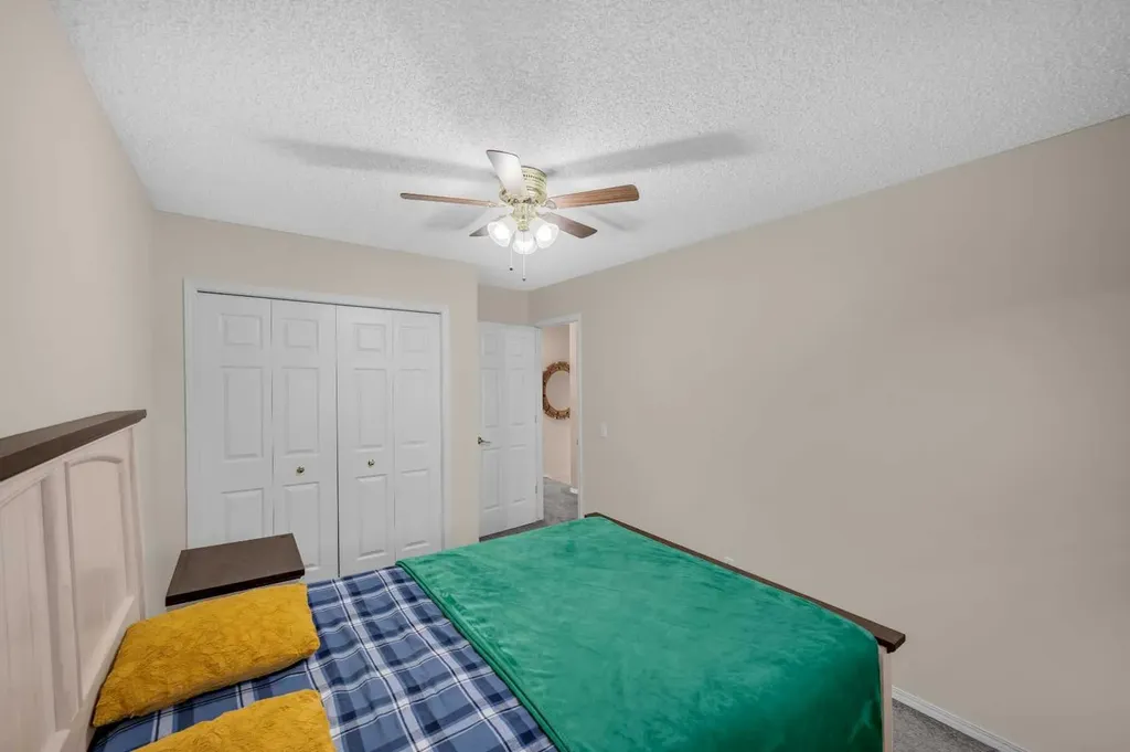131 Coral Springs Circle NE Calgary AB T3J3P5