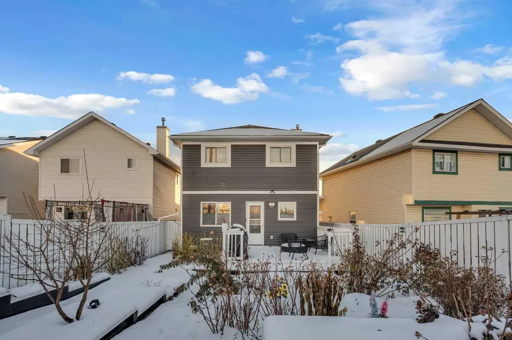 131 Coral Springs Circle NE Calgary AB T3J3P5
