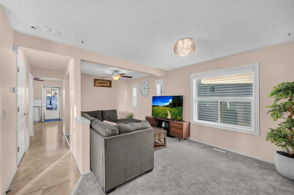 131 Coral Springs Circle NE Calgary AB T3J3P5
