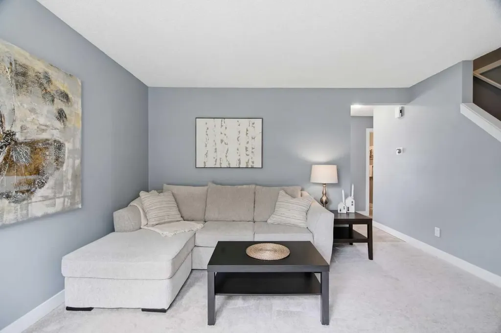 237 Deerpoint Lane SE Calgary AB T2J 6M6