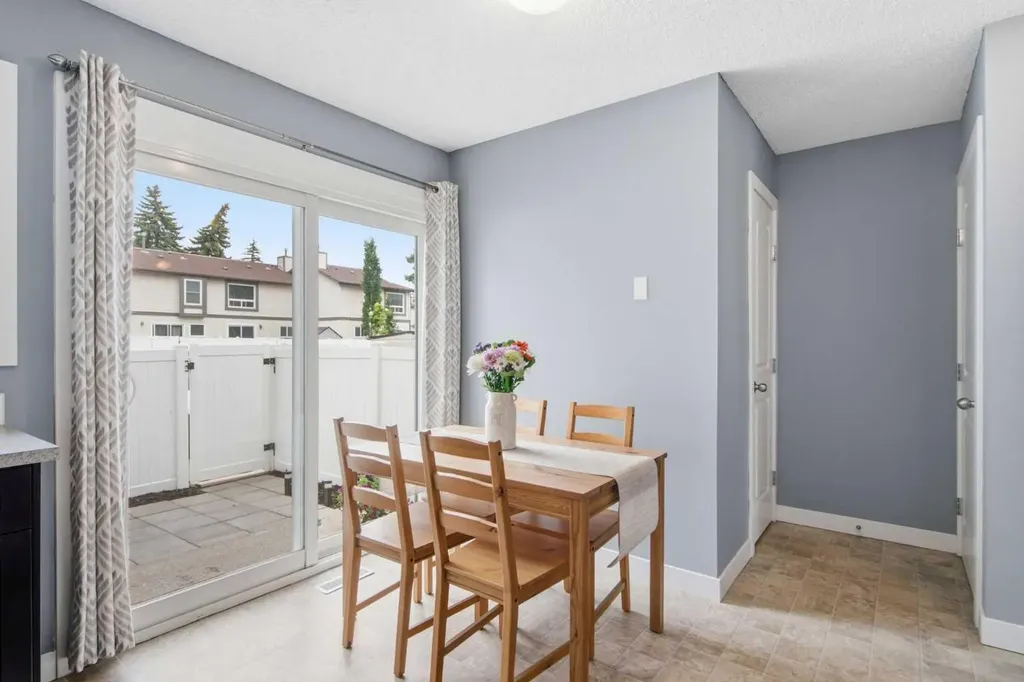 237 Deerpoint Lane SE Calgary AB T2J 6M6