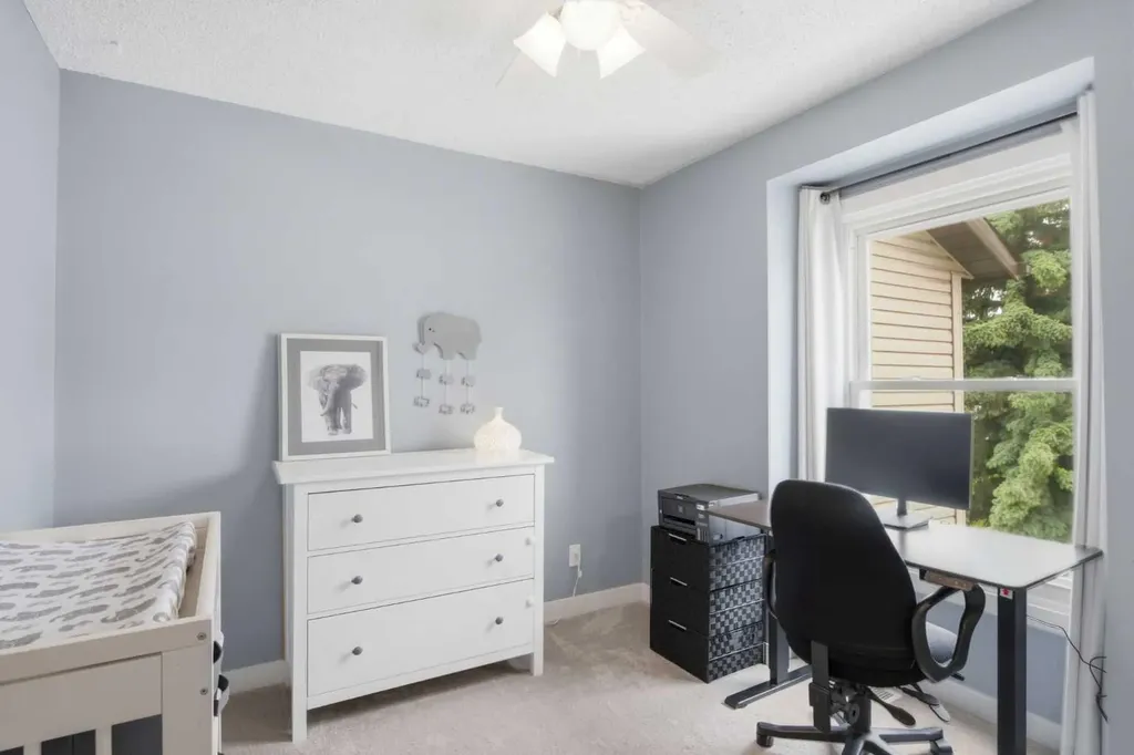 237 Deerpoint Lane SE Calgary AB T2J 6M6
