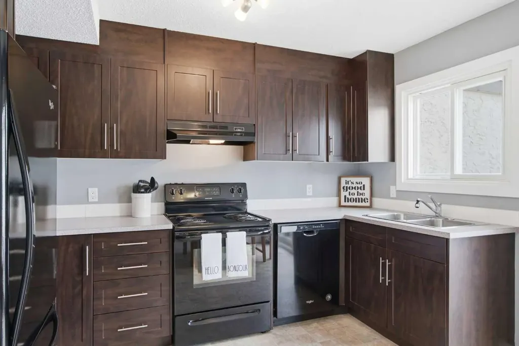 237 Deerpoint Lane SE Calgary AB T2J 6M6