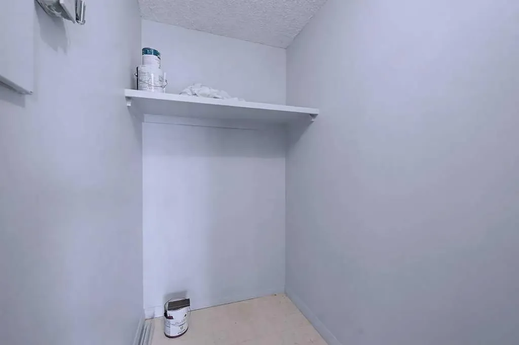 659 4 Avenue NE Calgary AB T2E0J9