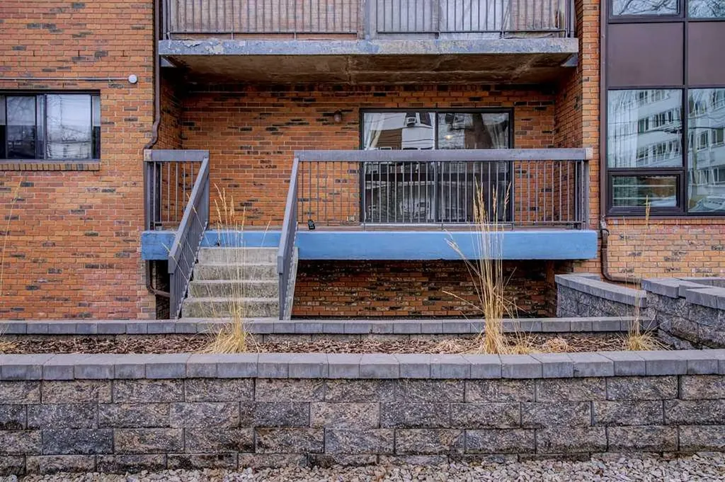659 4 Avenue NE Calgary AB T2E0J9
