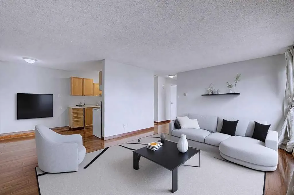 659 4 Avenue NE Calgary AB T2E0J9