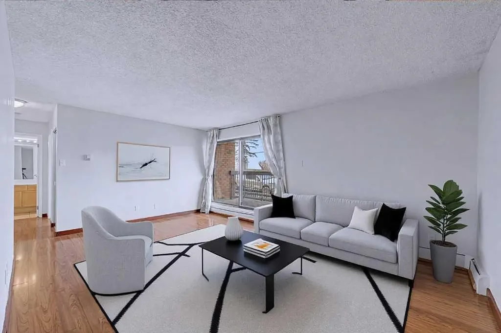 659 4 Avenue NE Calgary AB T2E0J9