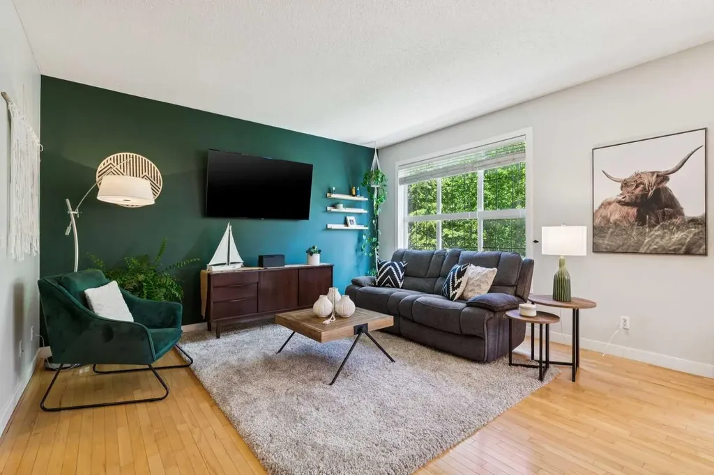 344 Rockyspring Grove NW Calgary AB T3G 0A8