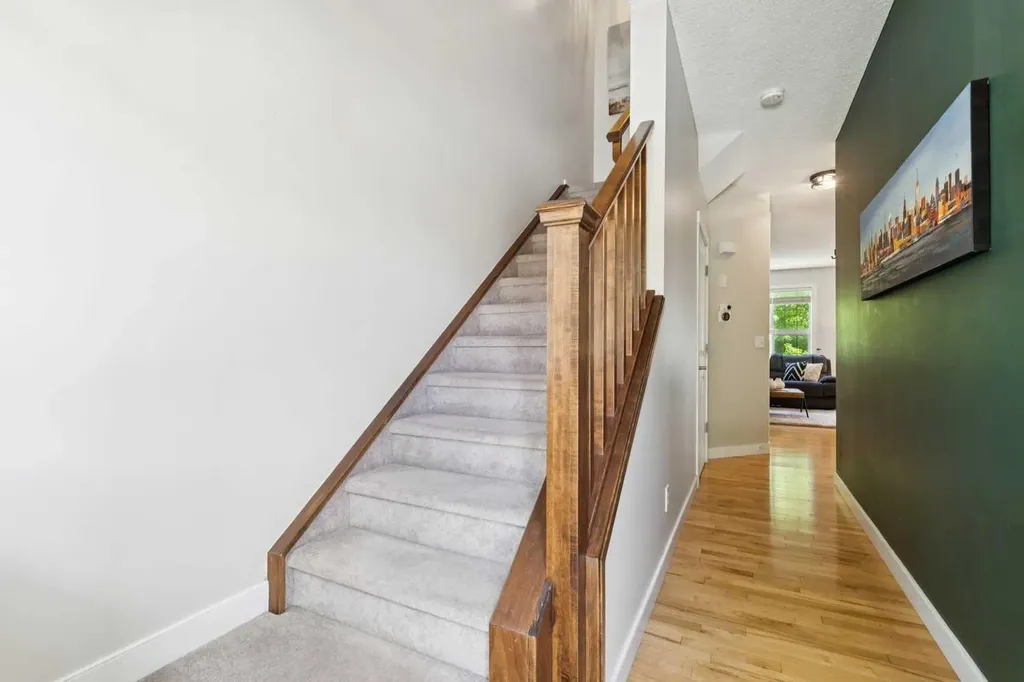344 Rockyspring Grove NW Calgary AB T3G 0A8