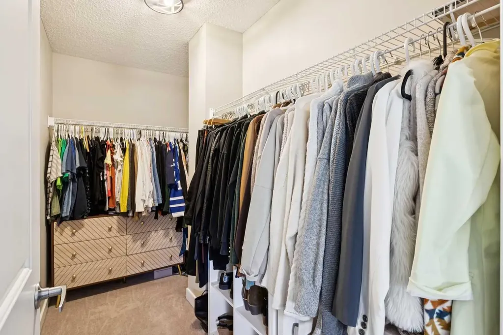 344 Rockyspring Grove NW Calgary AB T3G 0A8