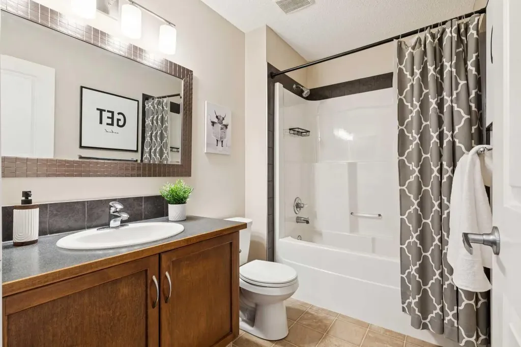 344 Rockyspring Grove NW Calgary AB T3G 0A8