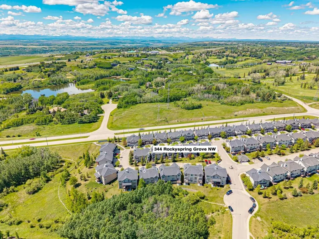 344 Rockyspring Grove NW Calgary AB T3G 0A8