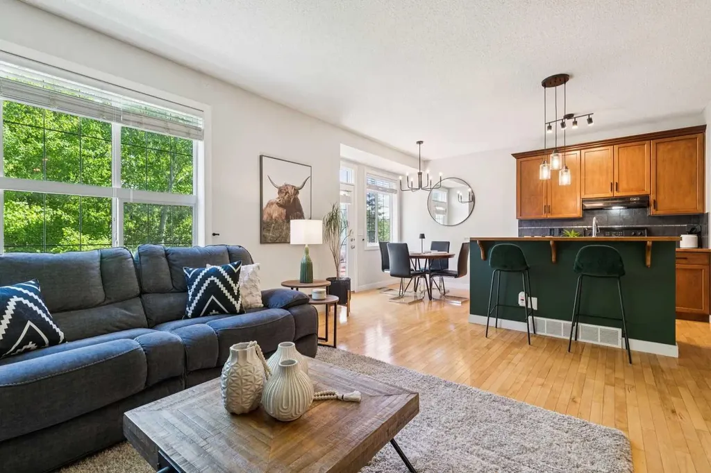 344 Rockyspring Grove NW Calgary AB T3G 0A8