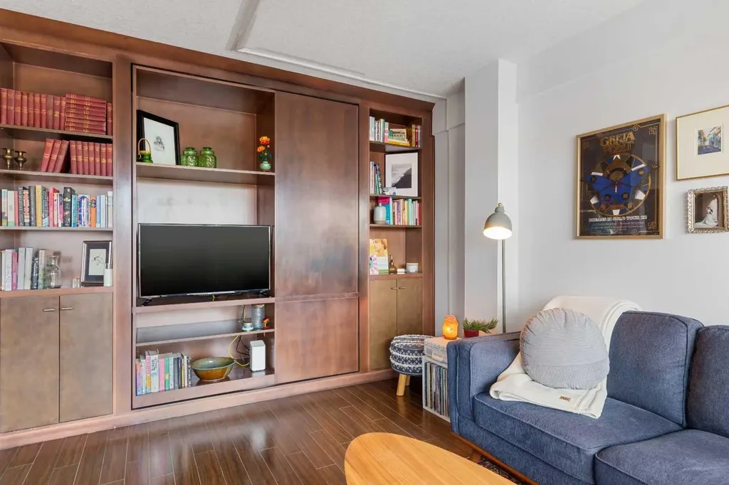 1730 7 Street SW Calgary AB T2T2W6
