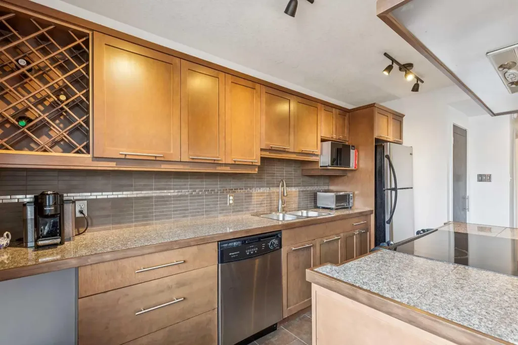 1730 7 Street SW Calgary AB T2T2W6