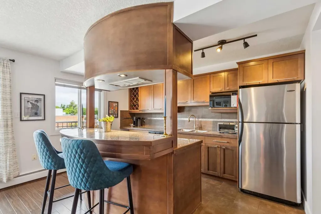 1730 7 Street SW Calgary AB T2T2W6