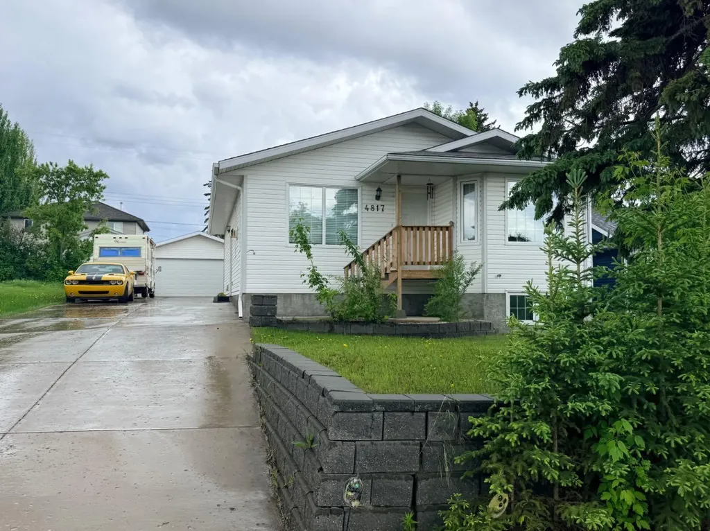4817 51 Avenue Kitscoty AB T0B 2P0