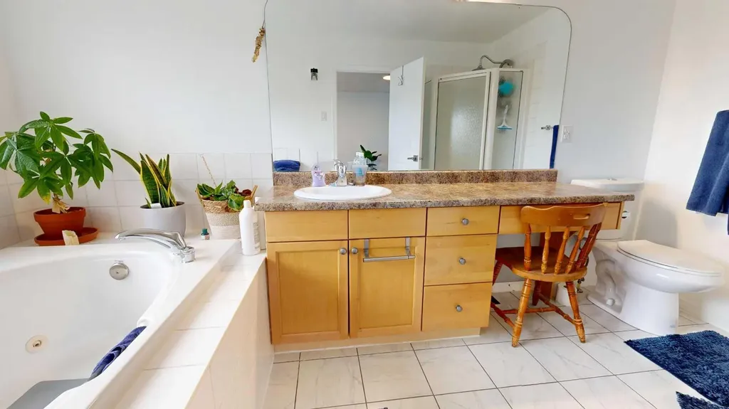 10233 Landing Drive Grande Prairie AB T8X 0B5