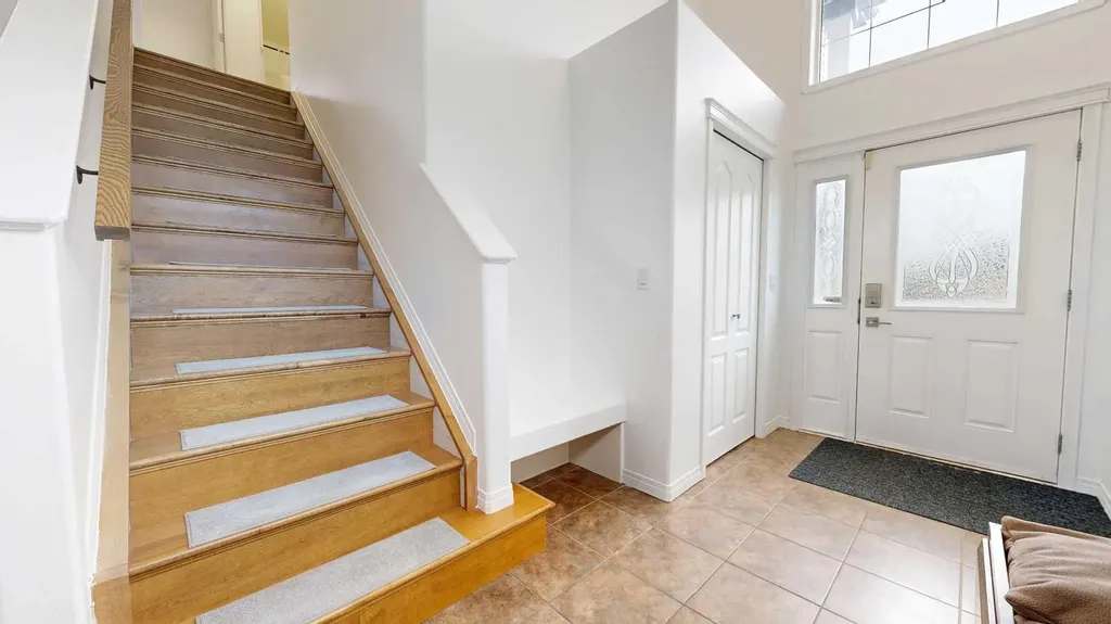 10233 Landing Drive Grande Prairie AB T8X 0B5