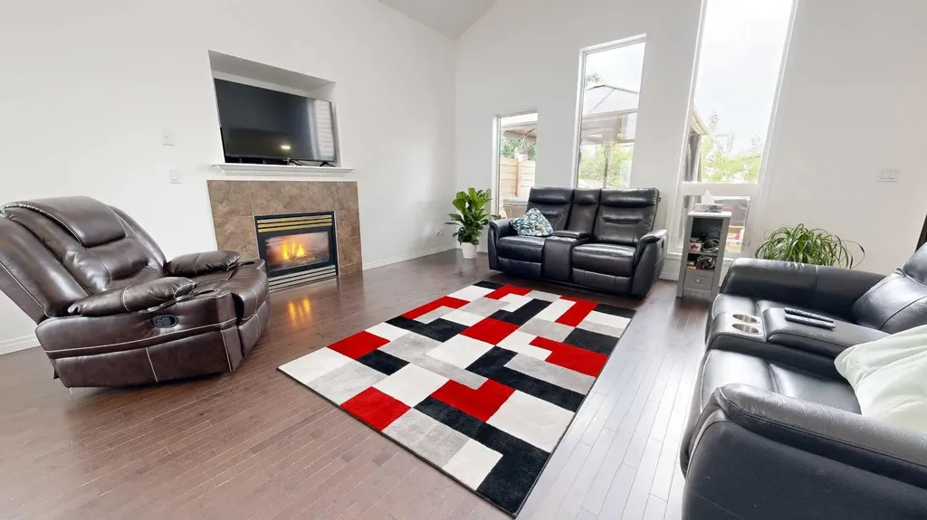 10233 Landing Drive Grande Prairie AB T8X 0B5
