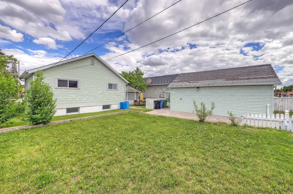 7443 Ogden Road SE Calgary AB T2C 1B9