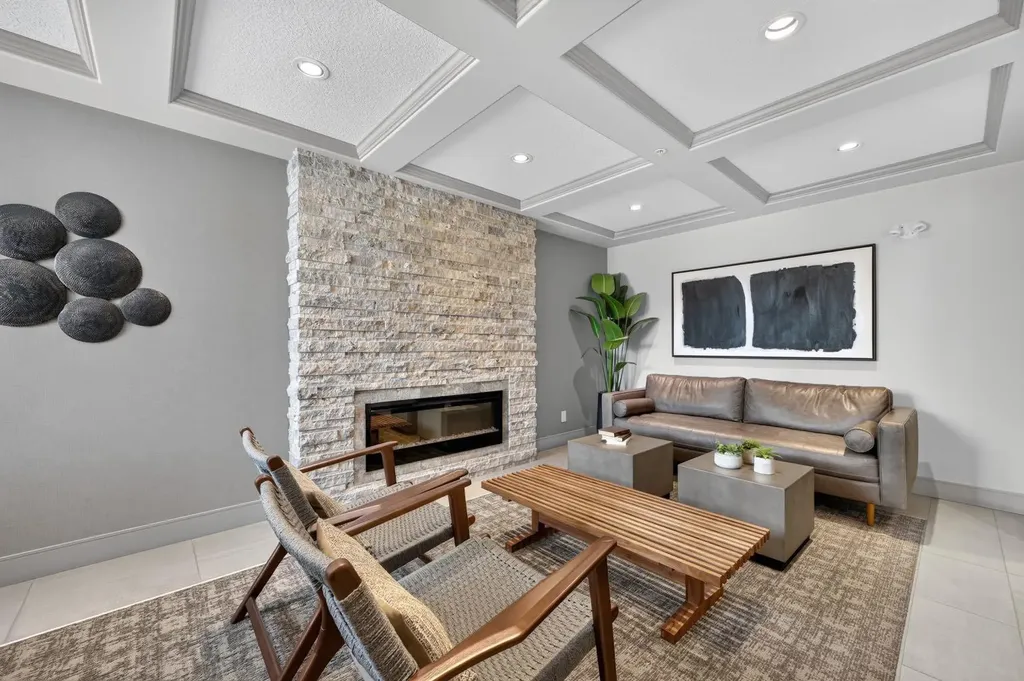 80 Greenbriar Place NW Calgary AB T3B 6J4