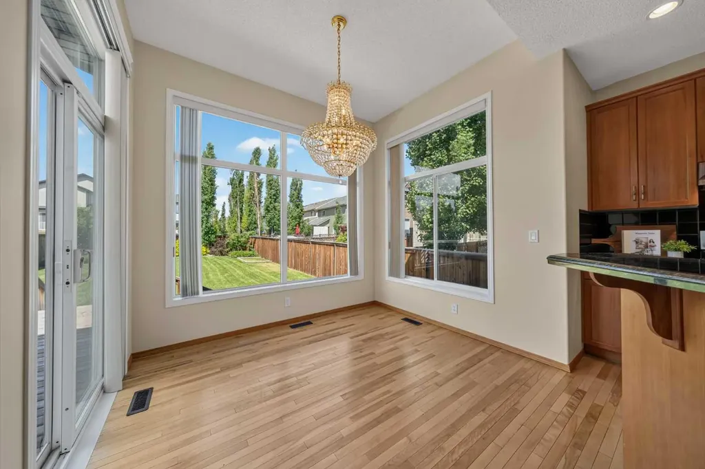 63 Cougartown Close SW Calgary AB T3H 0B3