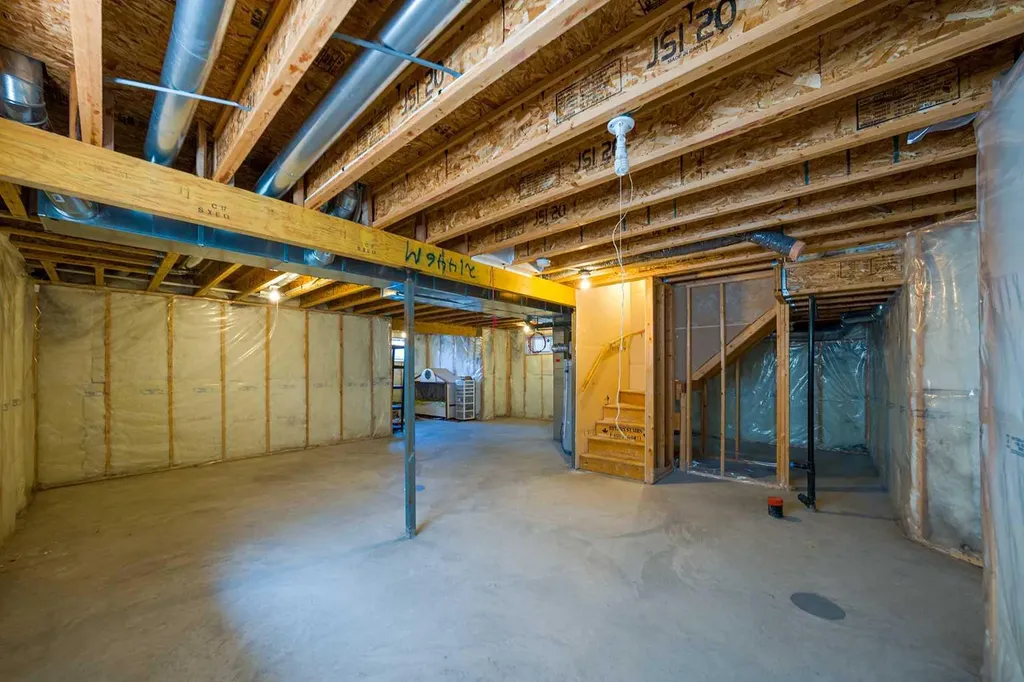 63 Cougartown Close SW Calgary AB T3H 0B3