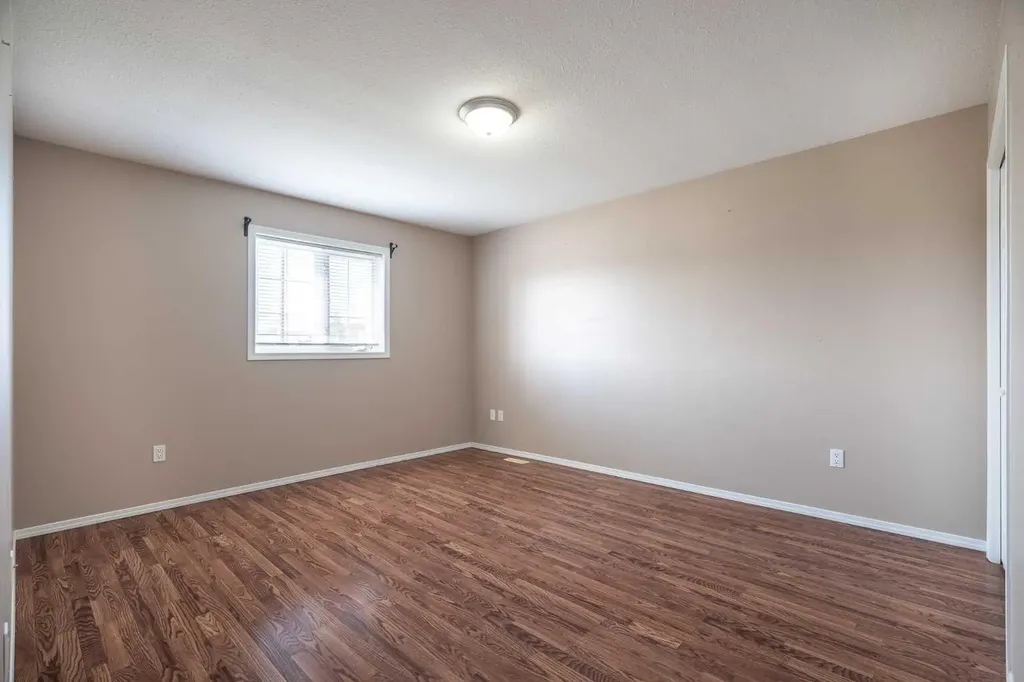 6608 39 Street Lloydminster AB T9V 2Z4