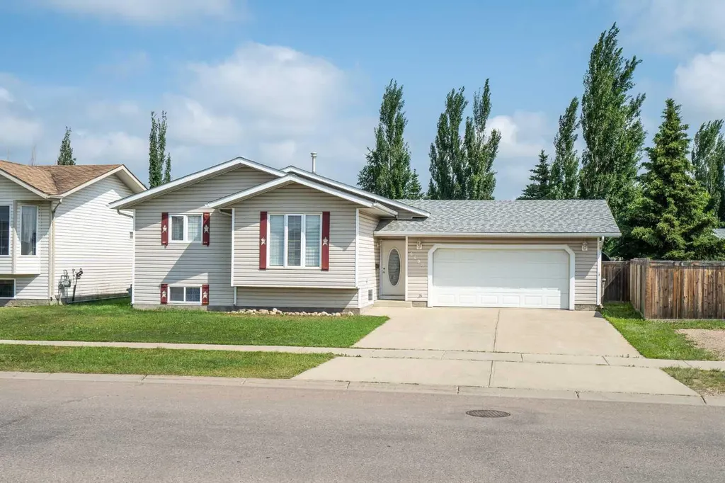 6608 39 Street Lloydminster AB T9V 2Z4