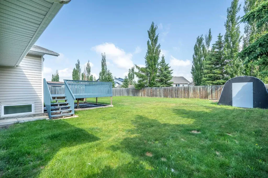 6608 39 Street Lloydminster AB T9V 2Z4