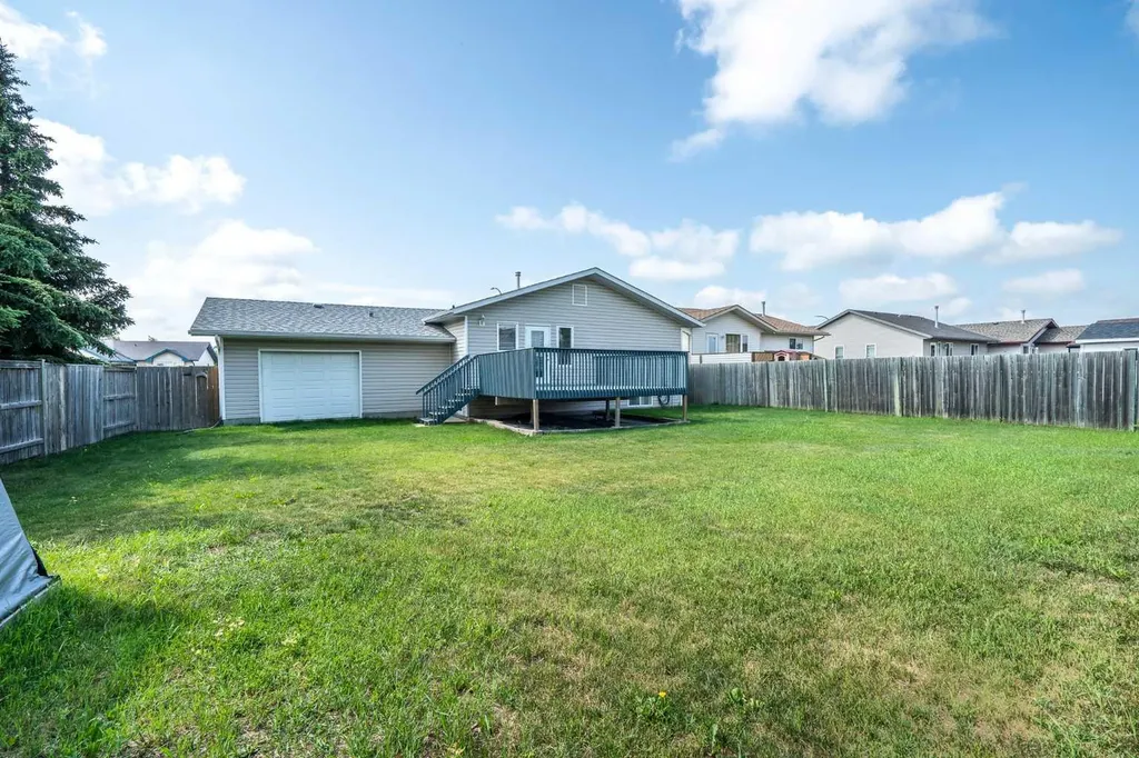 6608 39 Street Lloydminster AB T9V 2Z4
