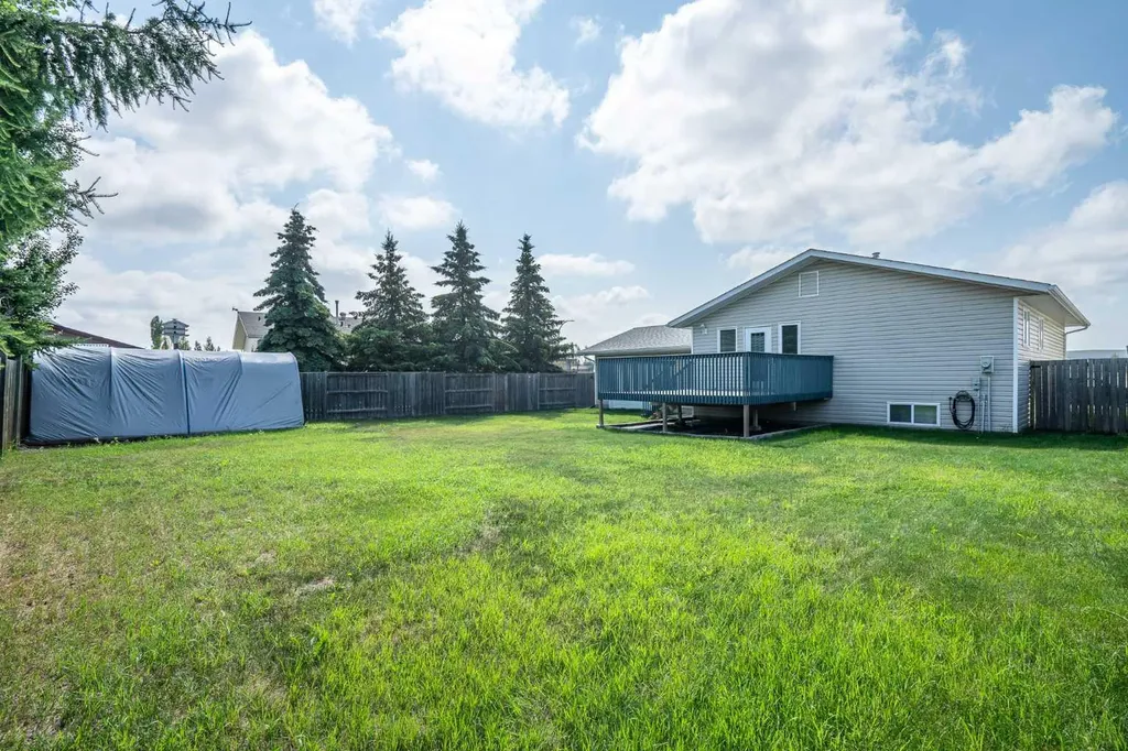 6608 39 Street Lloydminster AB T9V 2Z4