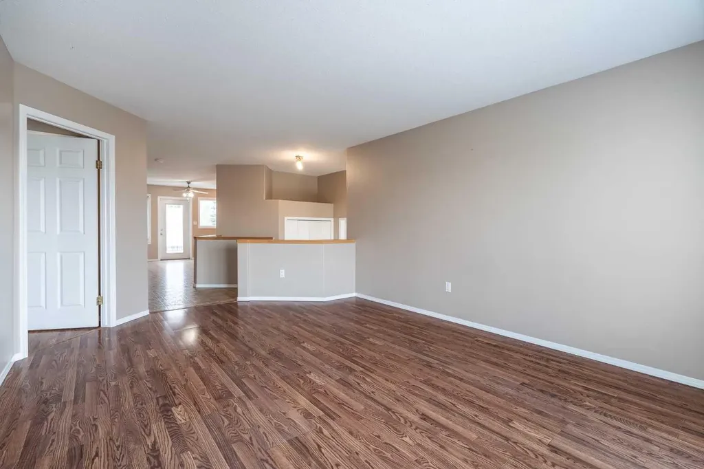 6608 39 Street Lloydminster AB T9V 2Z4