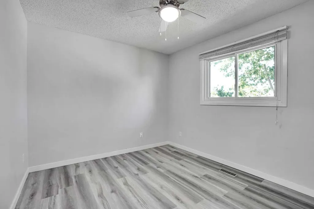 60 Whitaker Close NE Calgary AB T1Y 5K3