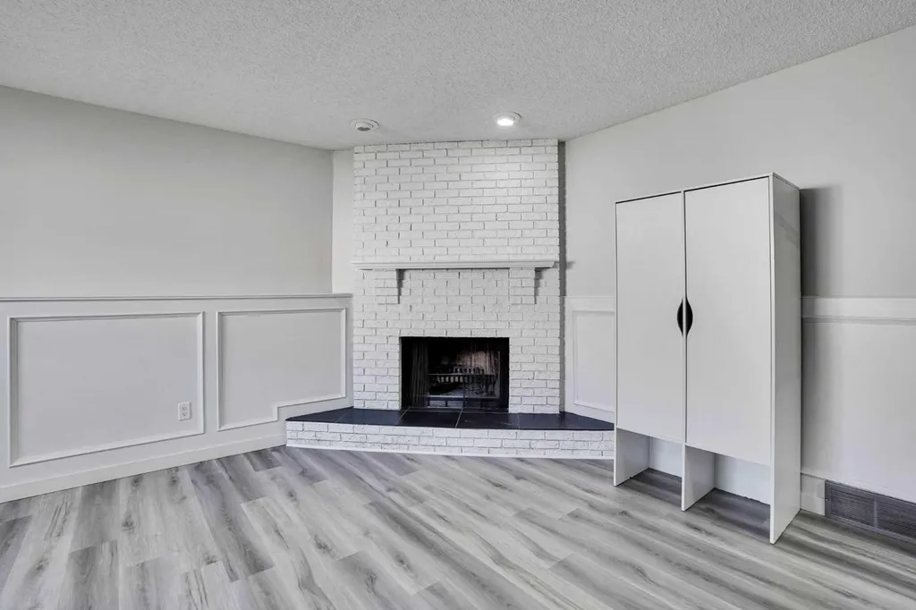 60 Whitaker Close NE Calgary AB T1Y 5K3