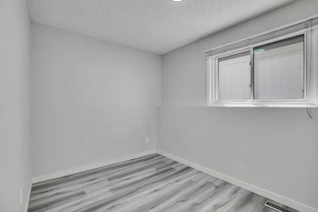 60 Whitaker Close NE Calgary AB T1Y 5K3