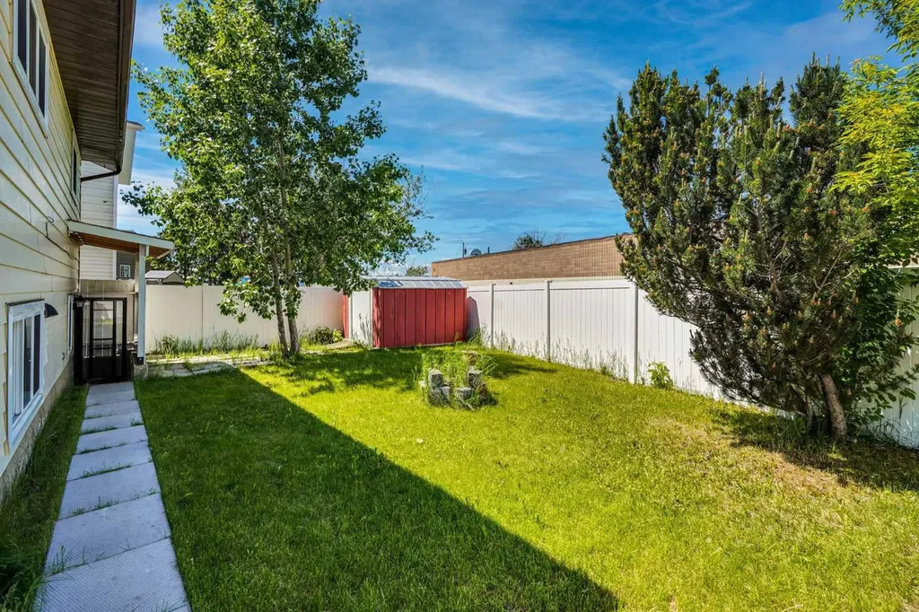 60 Whitaker Close NE Calgary AB T1Y 5K3